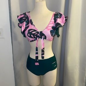 🌻 | SPRING CLEARANCE | Large cap sleeve bikini